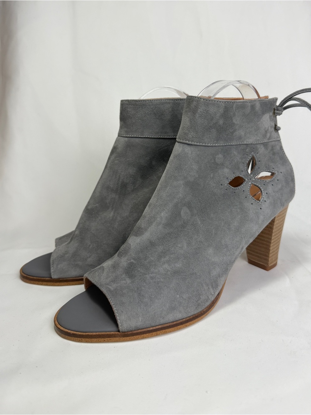 Sundance Stormy Peep Toe Heel Cut Out Blue Grey Suede Catalog 40 Womens 9.5 - Picture 2 of 8